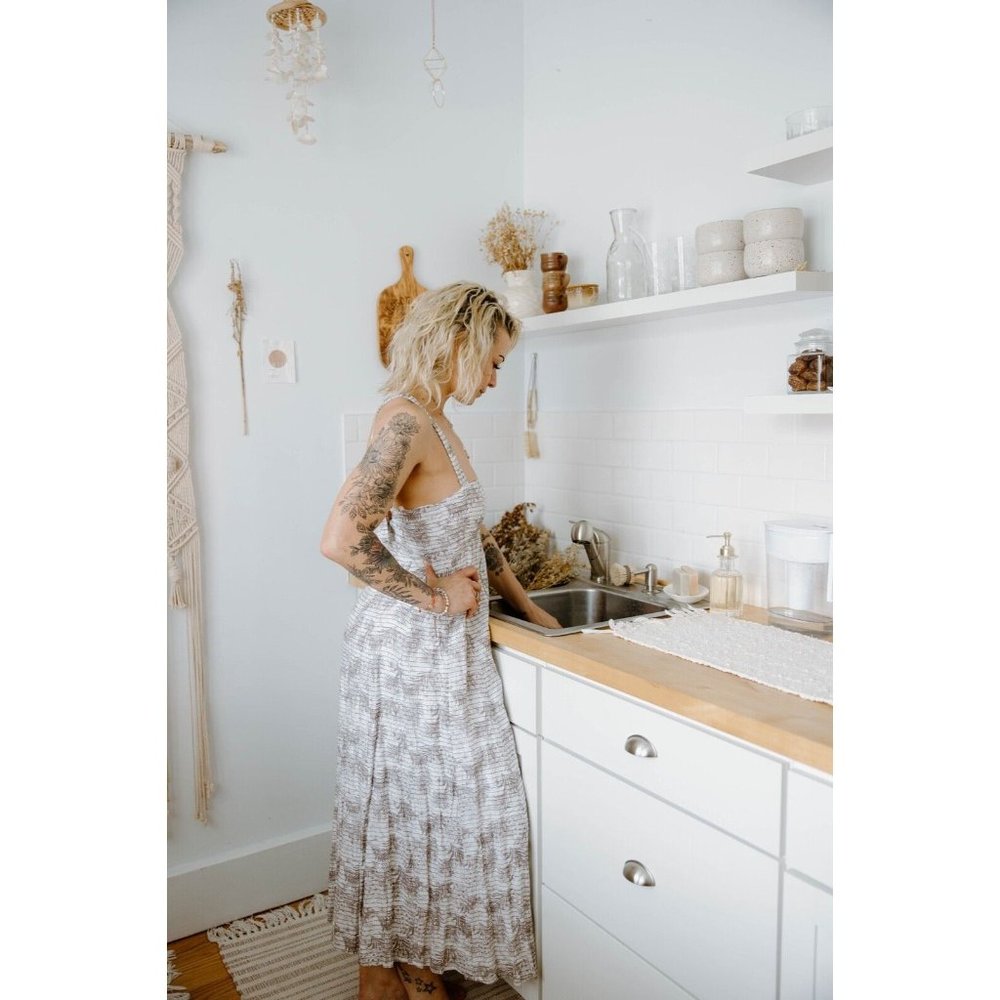 NWT DISSH WOMEN SIZE 4 KOKO CHOCOLATE PALM MIDI DRESS/ Beige White Flora Linen - Picture 3 of 12